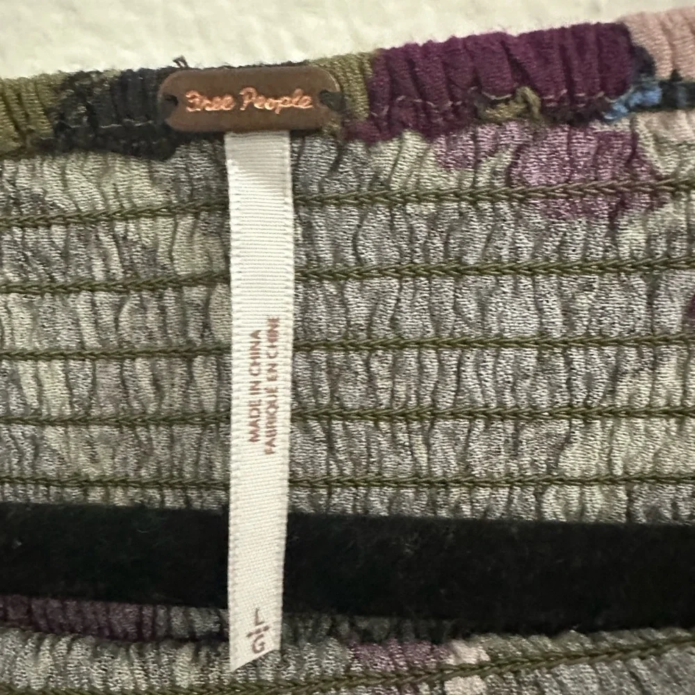 Free people floral print skirt Sz L Hawaiian print vacation beach 🏝️ 🏖️ summer